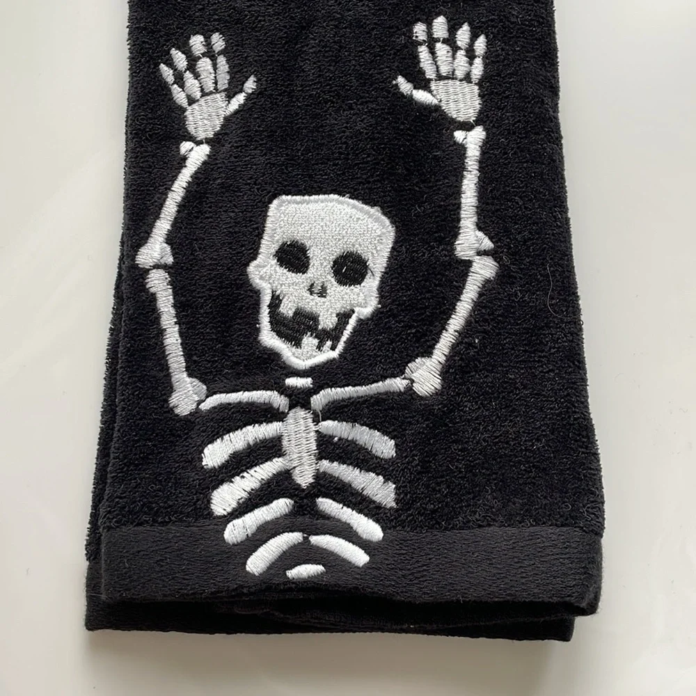Halloween - Boo & Co. Dancing Skeleton Hand Towel - Set of 2. NWT! RARE!!
